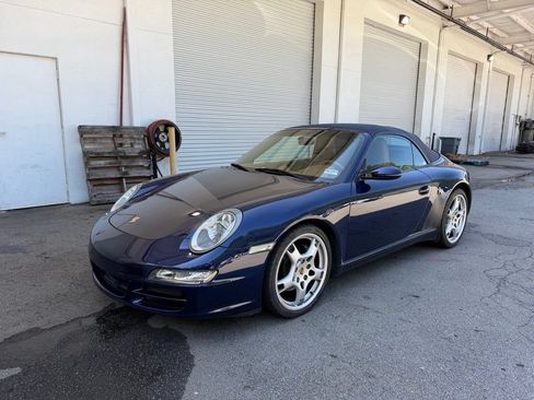 Used 2006 Porsche 911 Carrera RWD image 3