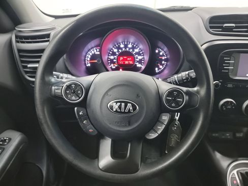 Used 2018 Kia Soul image 17