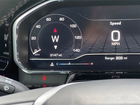 Used 2025 GMC Sierra 1500 Elevation image 34