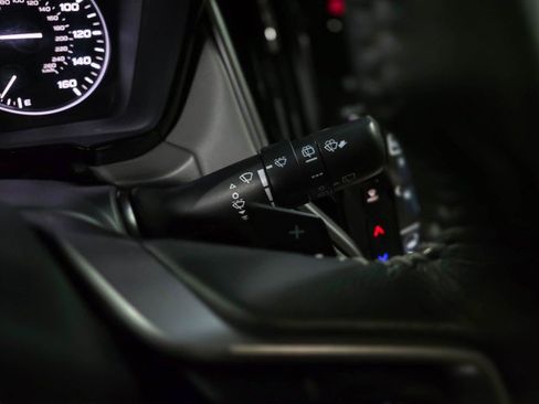 Used 2023 Subaru Outback Premium image 21