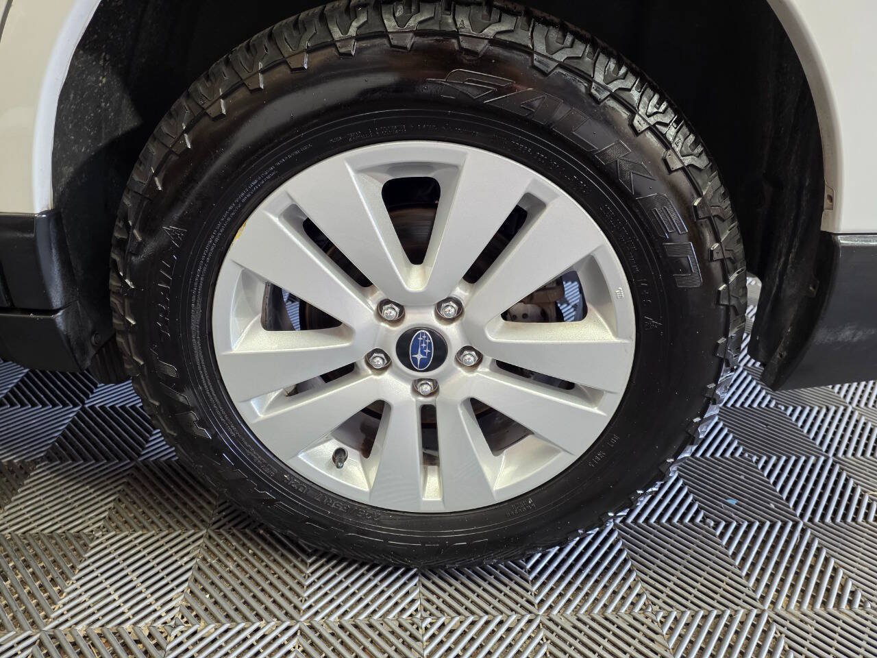 Used 2019 Subaru Outback 2.5i Premium AWD/4WD image 33