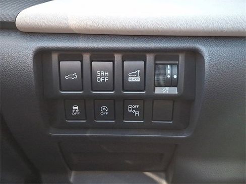 Used 2023 Subaru Forester Limited image 25