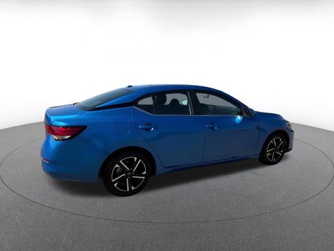Used 2025 Nissan Sentra SV FWD image 15