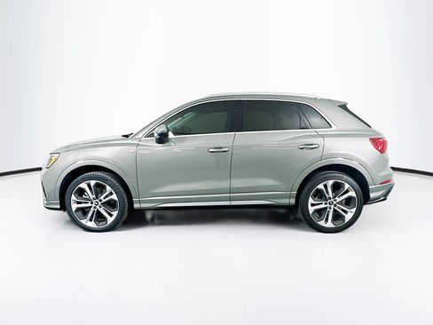 Used 2021 Audi Q3 2.0T Premium w/ Convenience Package AWD/4WD image 4