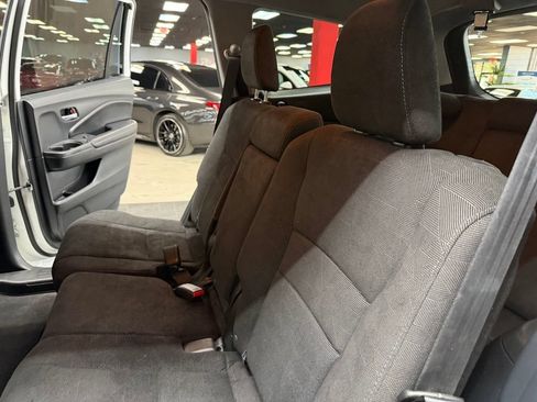 Used 2020 Honda Pilot EX image 39