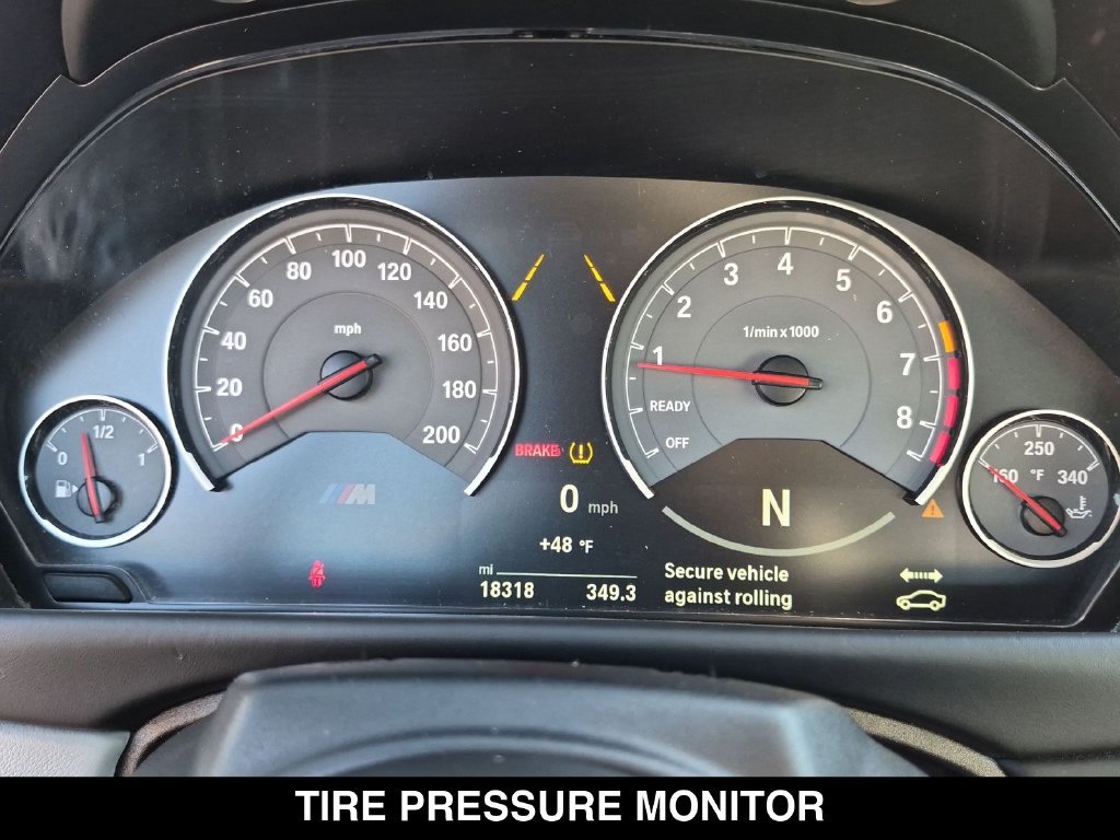 Used 2018 BMW M4 Convertible RWD image 22