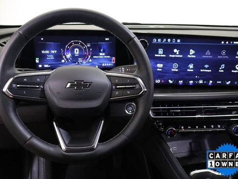 Used 2024 Chevrolet Traverse LT w/ Midnight/Sport Edition FWD image 23