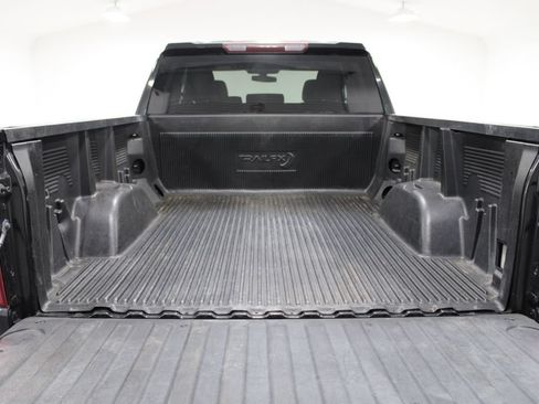 Used 2020 Chevrolet Silverado 1500 LT AWD/4WD image 18
