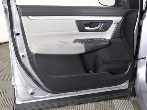 Used 2019 Honda CR-V LX image 18