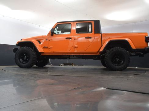 New 2025 Jeep Gladiator Sport image 49