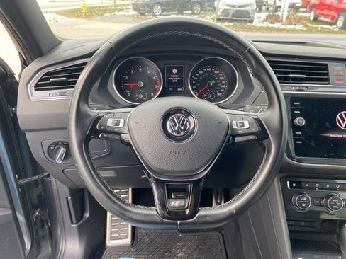 Used 2021 Volkswagen Tiguan SE R-Line image 16