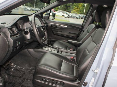 Used 2023 Honda Passport EX-L image 11