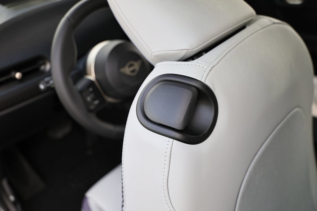 New 2026 MINI Cooper S FWD image 26