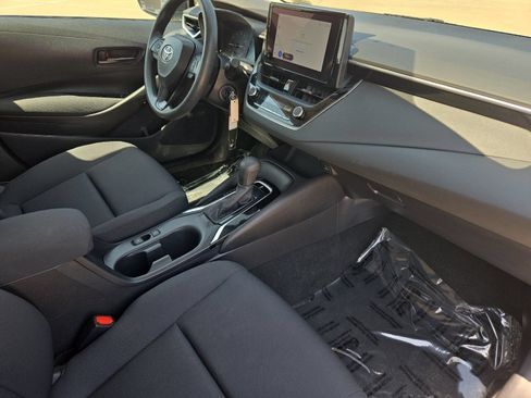 Used 2024 Toyota Corolla LE FWD image 14