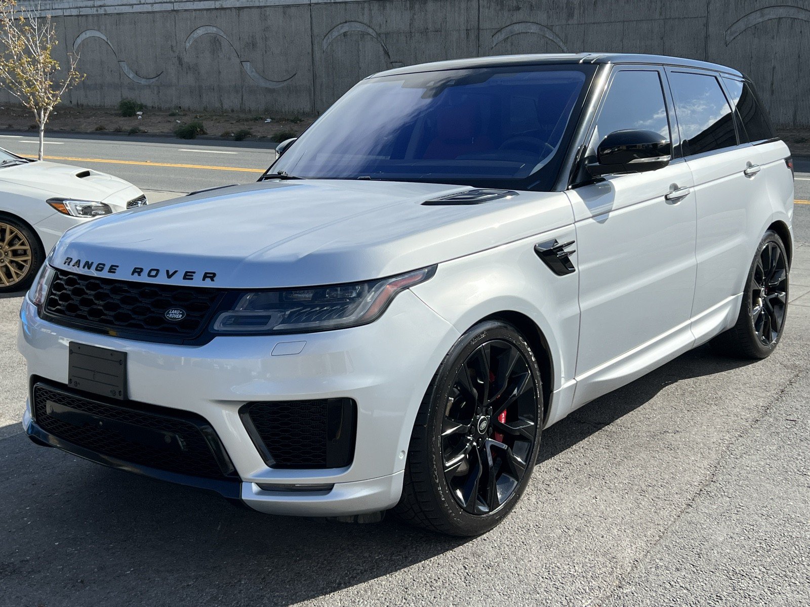 Used 2021 Land Rover Range Rover Sport HST AWD/4WD image 9