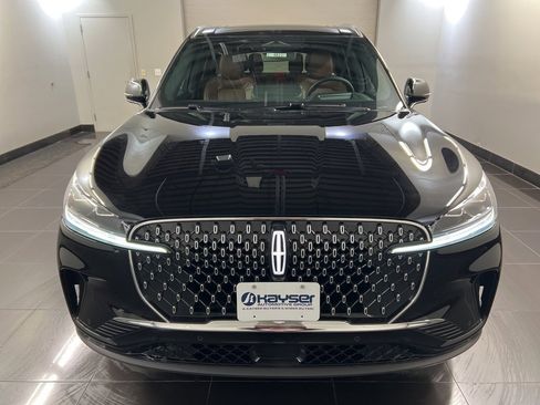 New 2026 Lincoln Aviator Reserve image 2