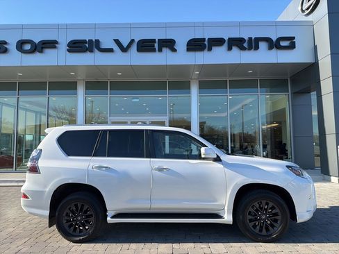 Used 2022 Lexus GX 460 Premium w/ Premium Plus Package image 9
