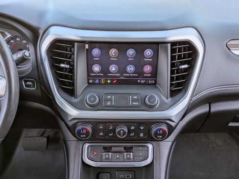 Used 2023 GMC Acadia SLE w/ Driver Convenience Package FWD image 19