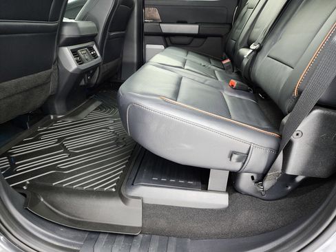 Used 2025 Ford F350 Lariat w/ Lariat Ultimate Package image 35