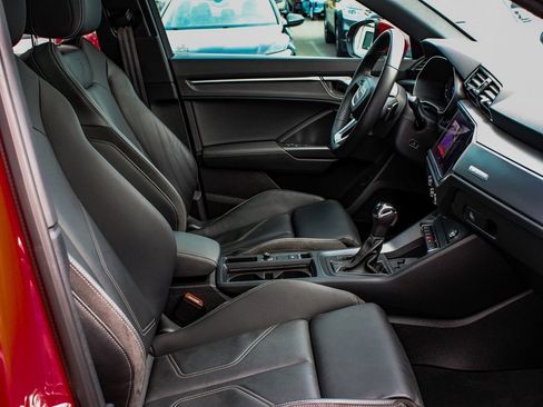 Used 2020 Audi Q3 2.0T Premium Plus w/ Premium Plus Package image 41