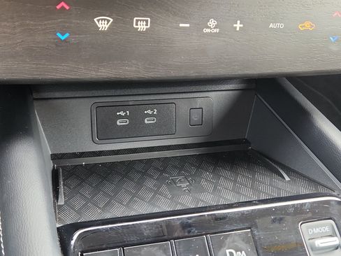 Used 2025 Nissan Murano SV AWD/4WD image 15