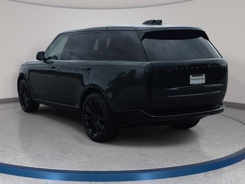 New 2026 Land Rover Range Rover Long Wheelbase SE AWD/4WD image 6