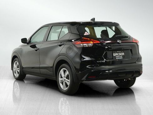 Used 2024 Nissan Kicks S image 3