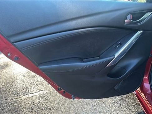 Used 2015 MAZDA MAZDA6 Touring w/ Touring Technology Package image 31