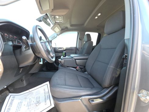 Used 2020 Chevrolet Silverado 1500 Custom Trail Boss w/ Custom Convenience Package AWD/4WD image 7