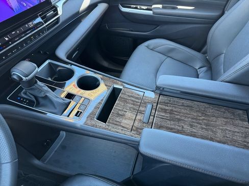 Certified 2025 Toyota Sienna Limited AWD/4WD image 26