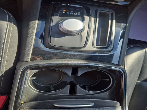 Used 2023 Chrysler 300 S RWD image 15