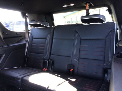 New 2026 GMC Yukon AT4 Ultimate w/ LPO, Illumination Package image 14