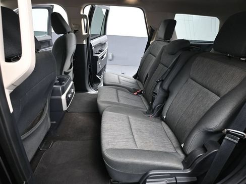 Used 2022 Ford Expedition XLT AWD/4WD image 37