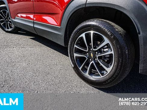 Used 2025 Chevrolet TrailBlazer LT FWD image 15