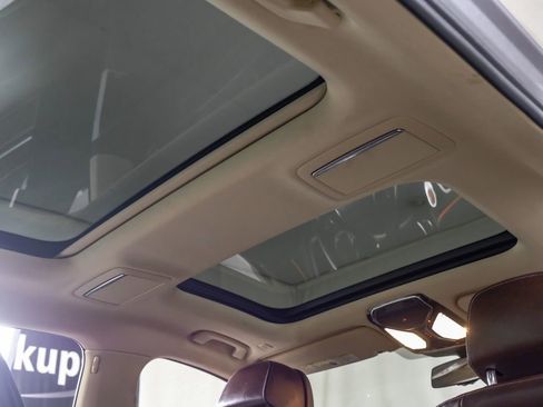 Used 2017 BMW 740i xDrive image 21