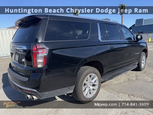 Used 2024 Chevrolet Suburban Premier image 5