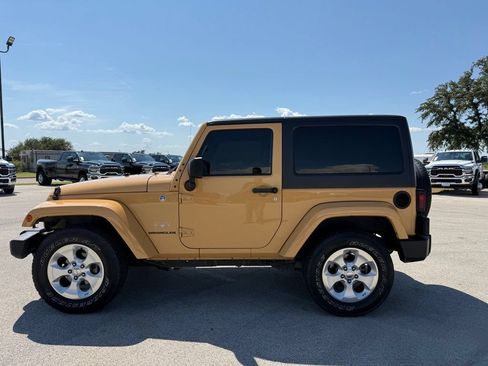 Used 2014 Jeep Wrangler Sahara w/ Connectivity Group AWD/4WD image 2