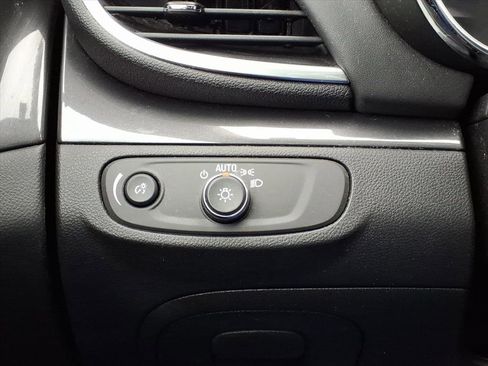 Certified 2022 Buick Encore Preferred w/ Safety Package image 31