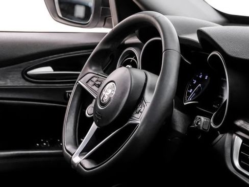 Used 2019 Alfa Romeo Stelvio w/ Nero Edizione RWD image 20