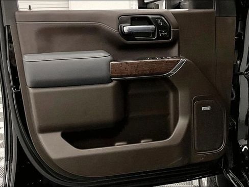 Used 2021 GMC Sierra 3500 Denali w/ Denali Ultimate Package AWD/4WD image 21