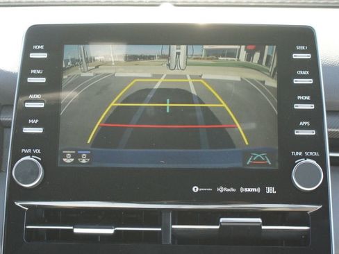 Used 2019 Toyota Avalon XSE image 7