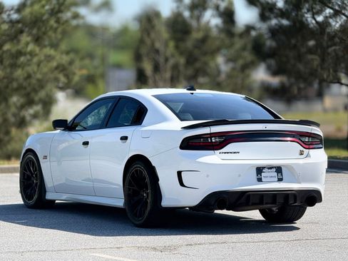 Used 2020 Dodge Charger Scat Pack w/ Plus Group RWD image 12