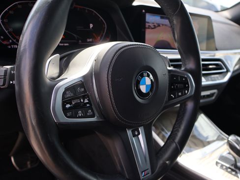 Used 2019 BMW X5 xDrive40i w/ M Sport Package AWD/4WD image 29