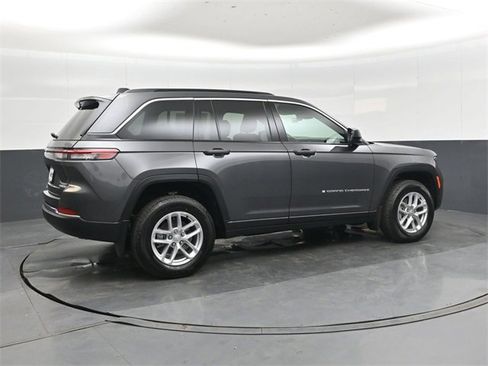 New 2025 Jeep Grand Cherokee Laredo X w/ Luxury Tech Group I image 3