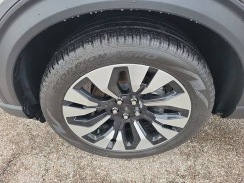 Used 2026 Ford Explorer Platinum w/ LUX Leather Package AWD/4WD image 9