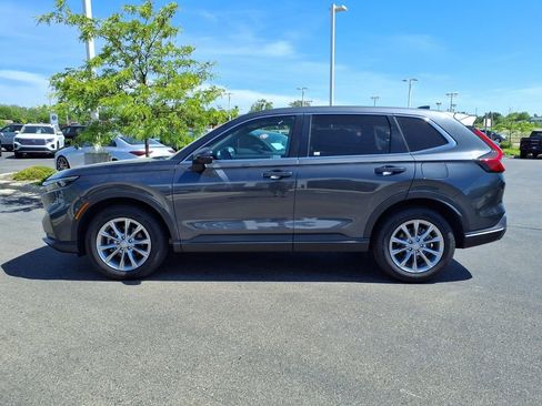 Used 2024 Honda CR-V EX image 3