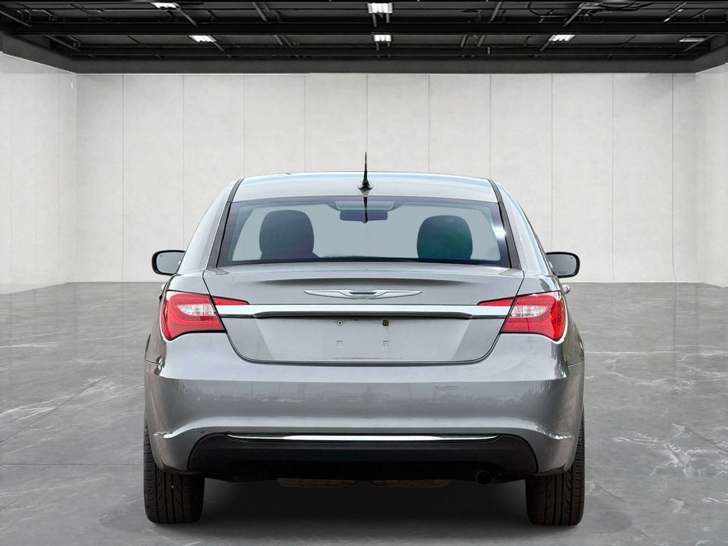 Used 2012 Chrysler 200 LX FWD image 6