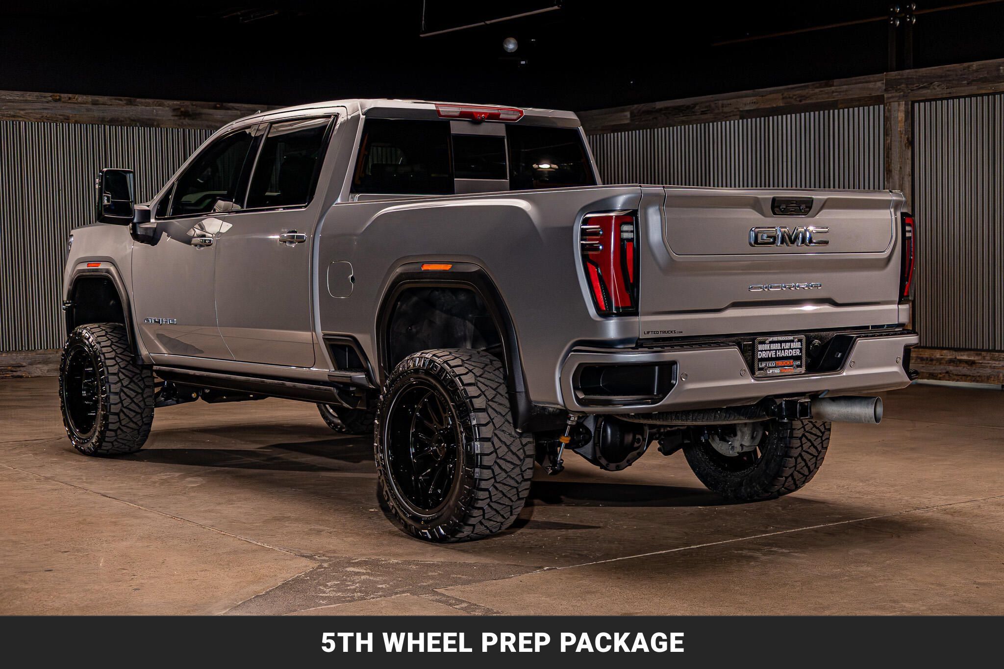 Used 2026 GMC Sierra 3500 AT4 w/ AT4 Premium Plus Package AWD/4WD image 7