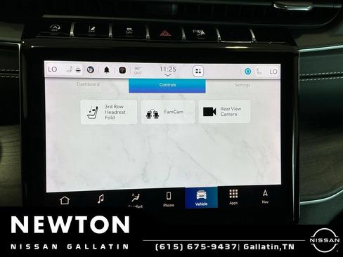 Used 2024 Jeep Grand Cherokee L Limited AWD/4WD image 13