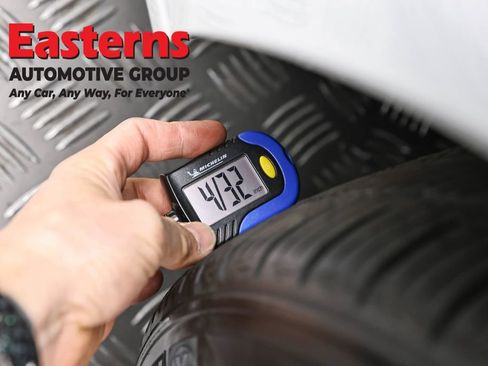 Used 2018 Tesla Model 3 Long Range image 21